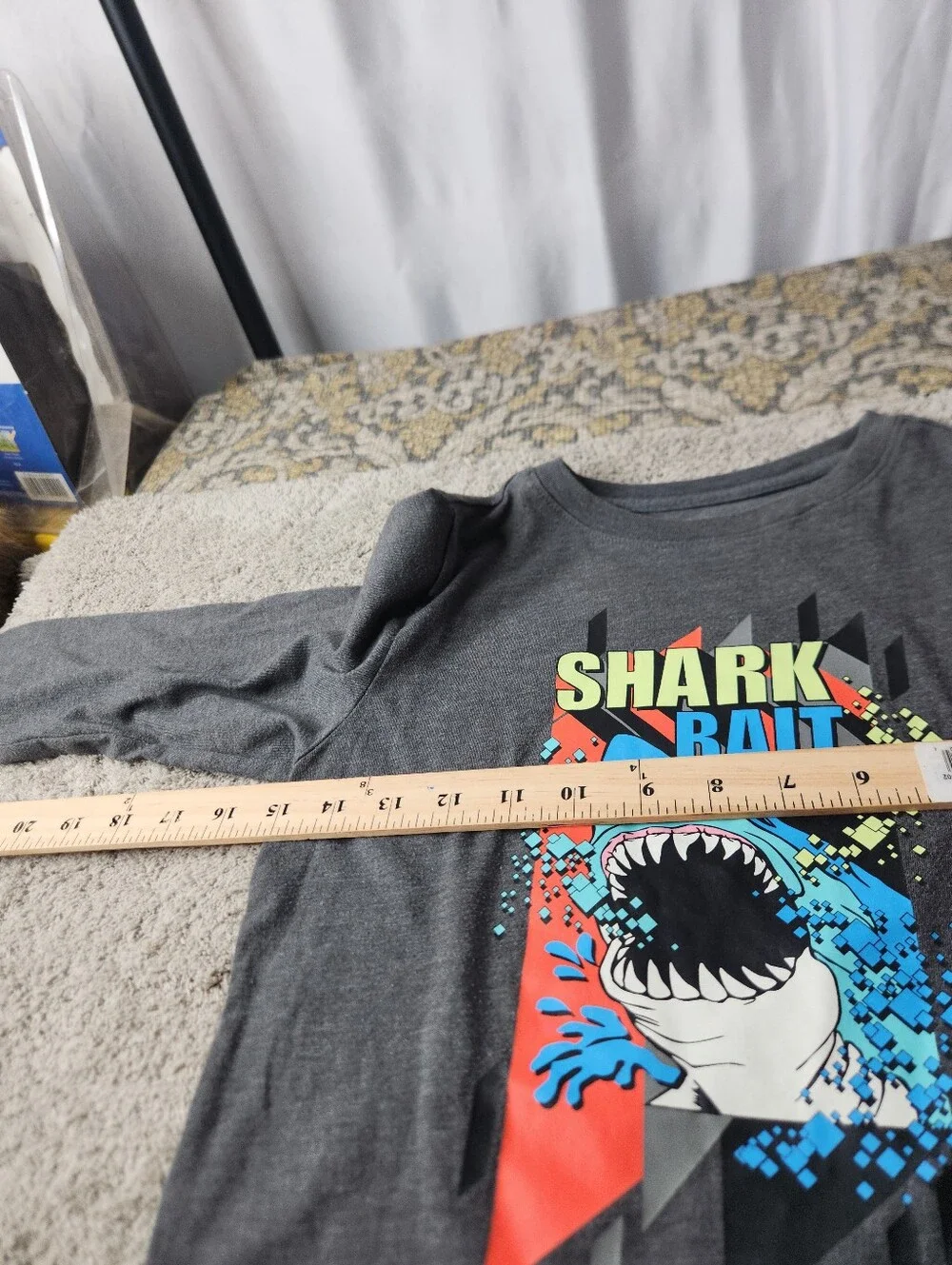 Boy's Grey Long Sleeve "Shark Bait" Tee - Cat & Jack - S (6/7) - Picture 9 of 11